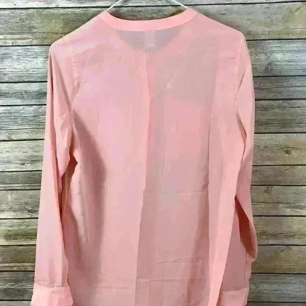 Old Navy Blouse - Picture 6 of 6